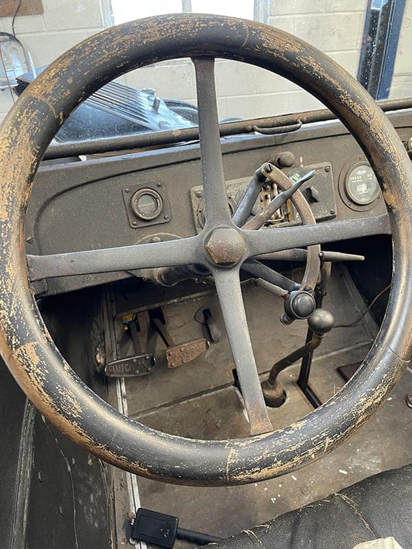 Maxwell steering wheel